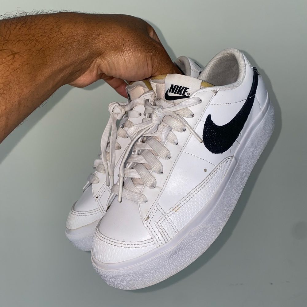 (Women) Nike Blazer Low Platform 'White Snakeskin' DZ5210-100 Size US 7.5 Women